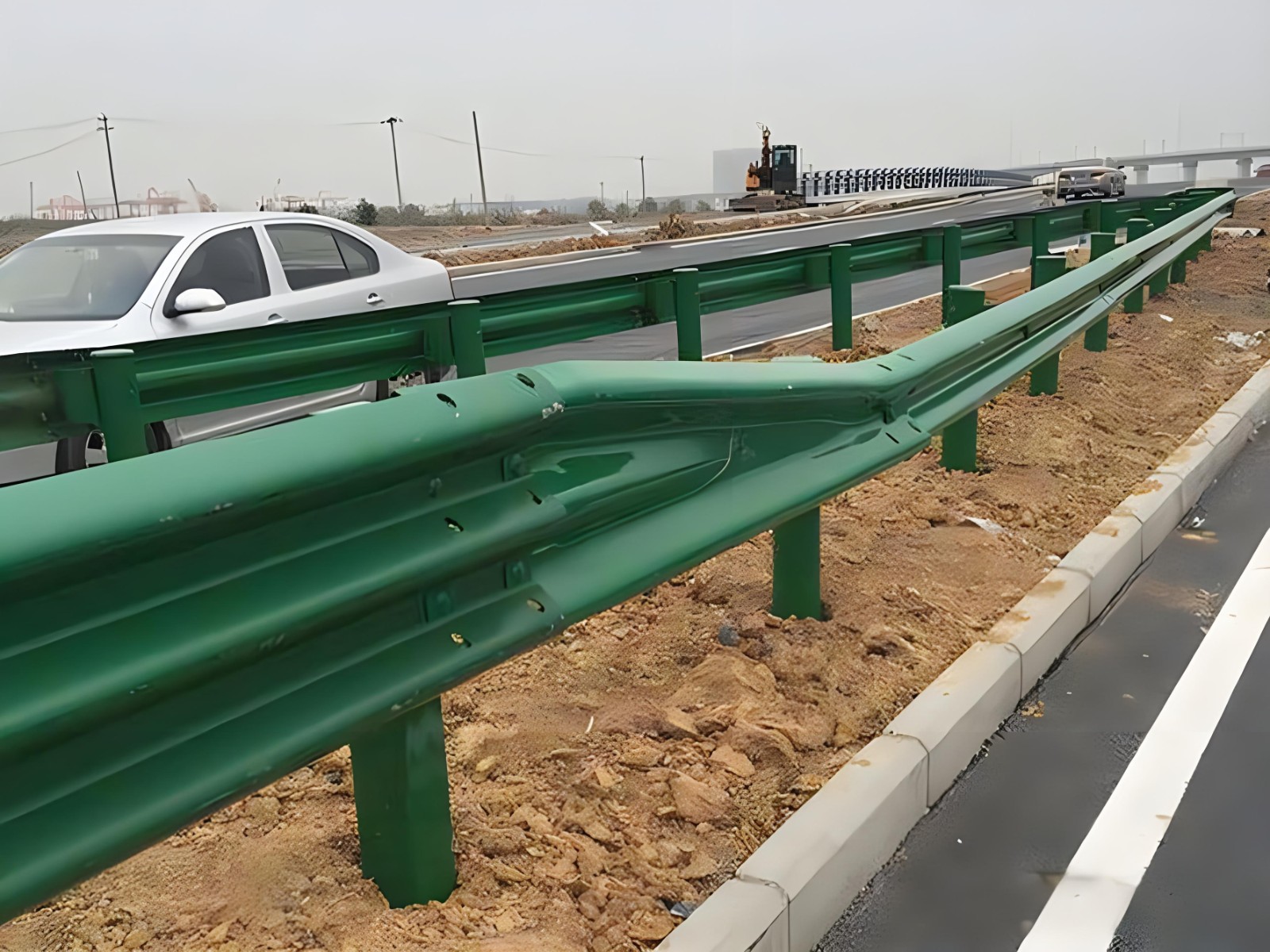 镇江高速波形护栏板日常维护方案确保道路安全新举措